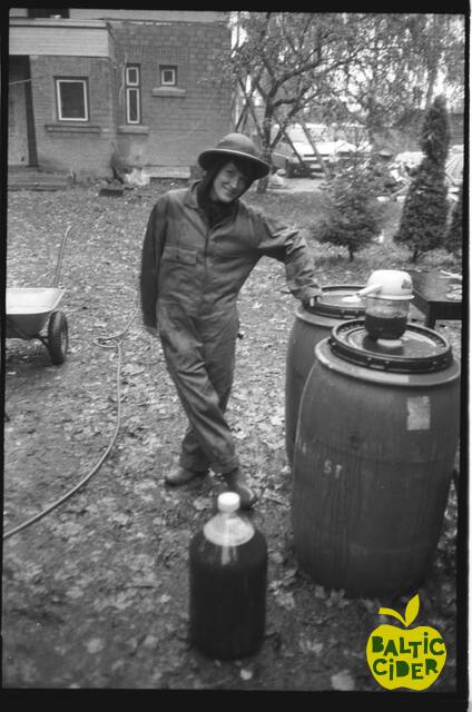 2007 – Abuls cidery – Apple pressing in Kundziņsala